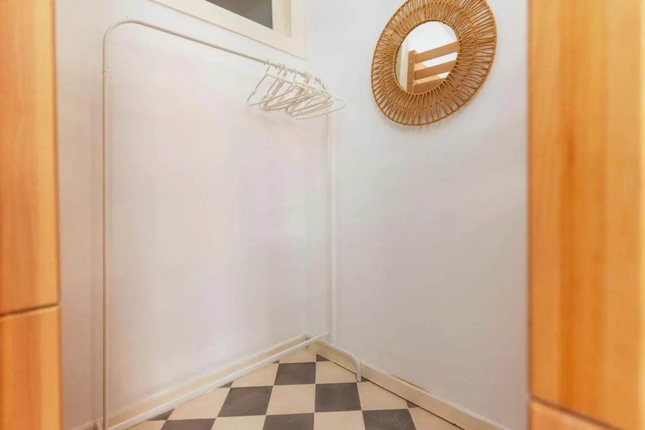 Female Hostel Faro