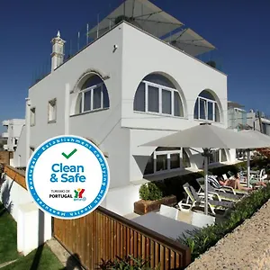 3* Gasthof Golden Guest House&rooftop Bar