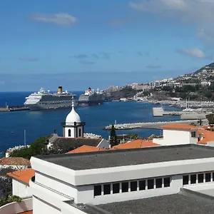 https://barreirinha-funcho-house.madeira-islandshotels.com