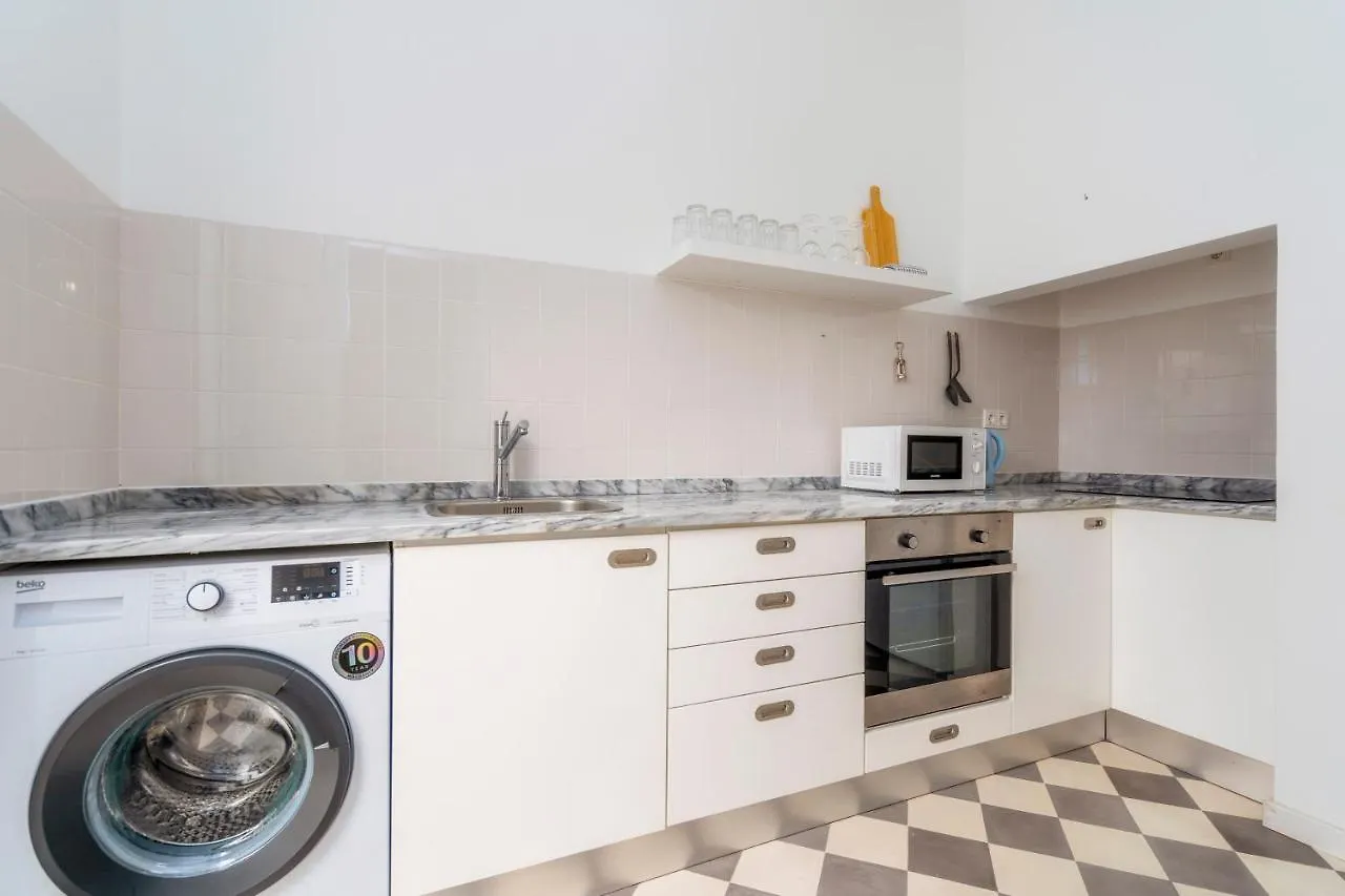 Female Hostel Faro Portugal