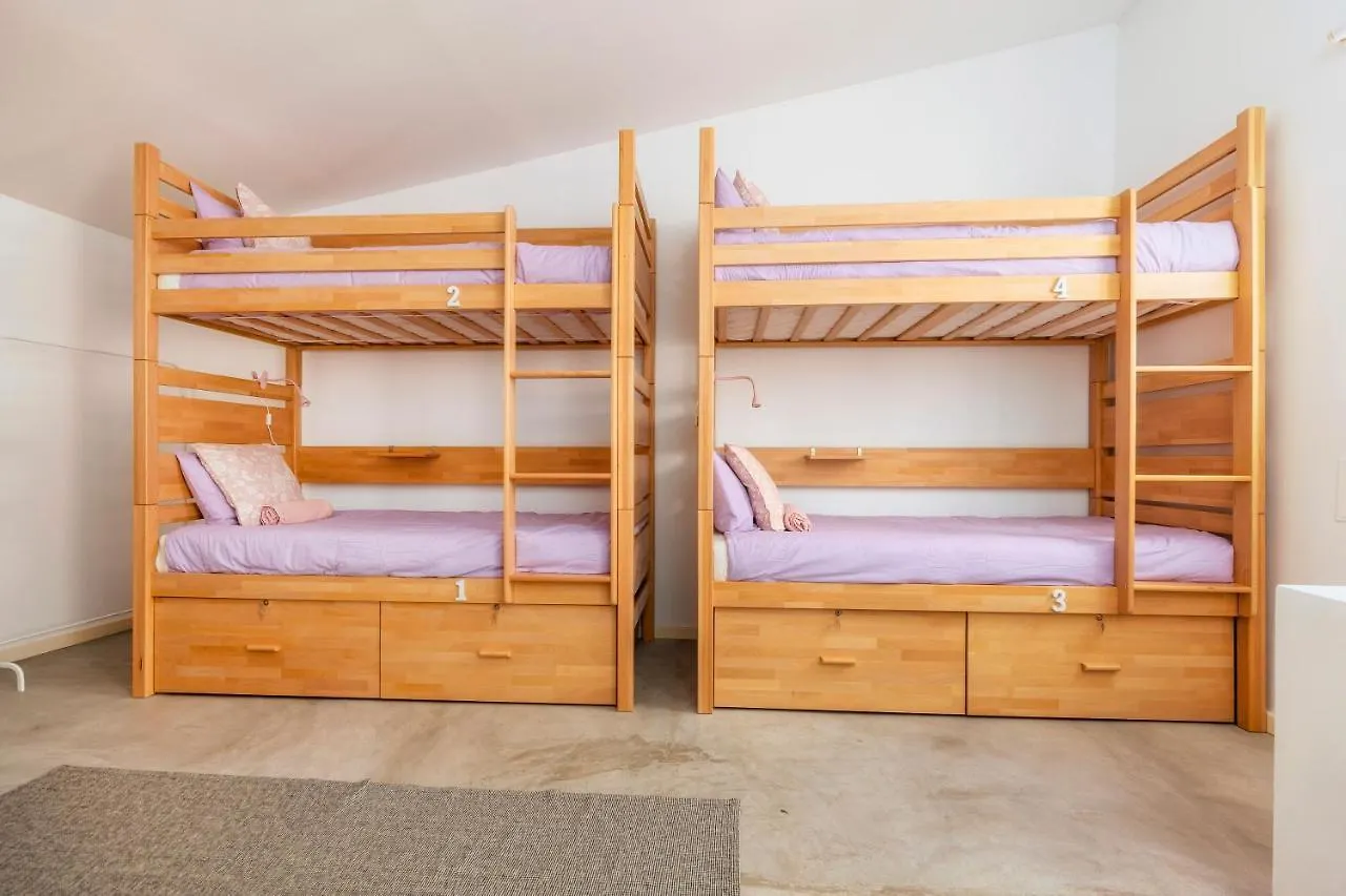 Female Hostel Faro Portugal